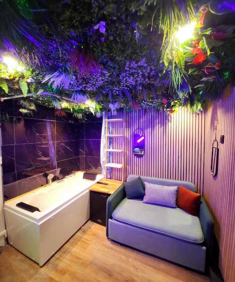 Jungle House Avec Jacuzzi A 10 Min De Disneyland -Taille Chambre- Conde-Sainte-Libiaire Екстериор снимка