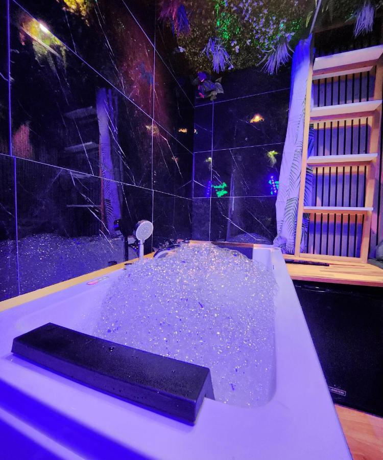 Jungle House Avec Jacuzzi A 10 Min De Disneyland -Taille Chambre- Conde-Sainte-Libiaire Екстериор снимка